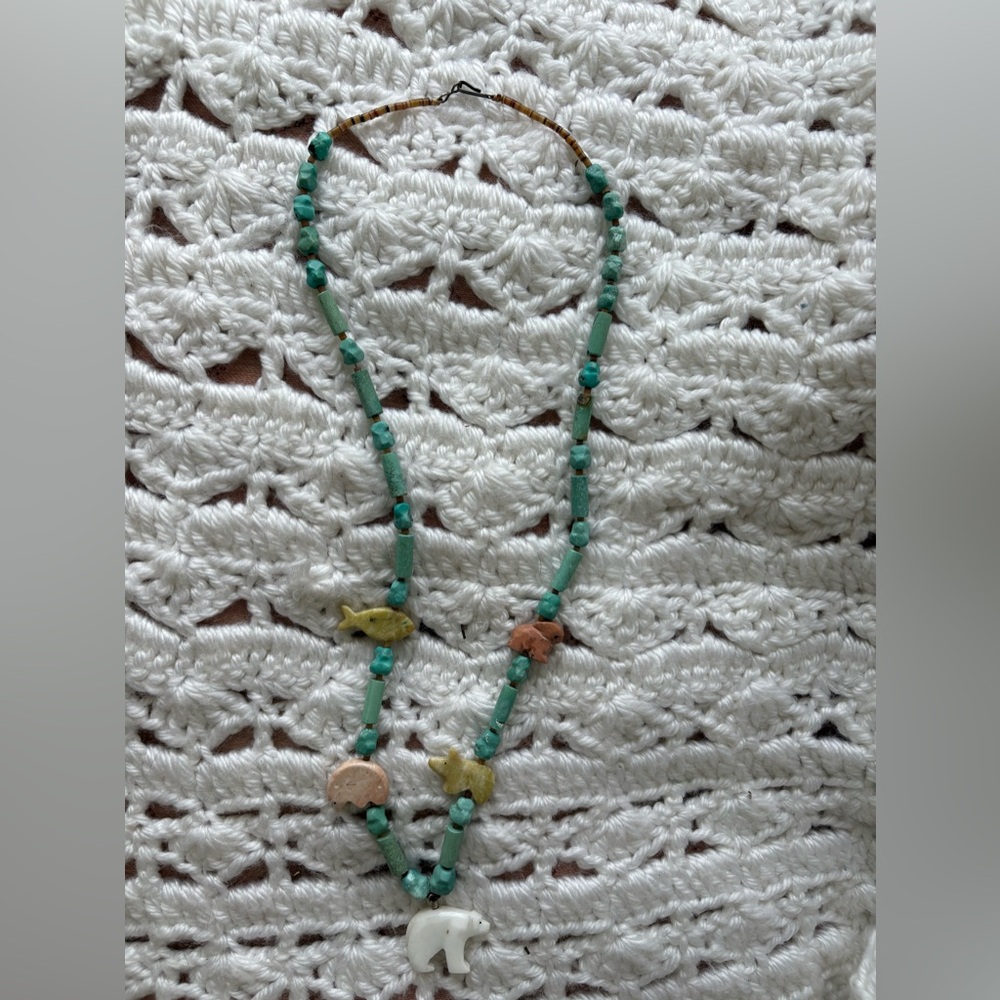 🚫❌SOLD ❌🚫Native American Zuni bear fetish necklace.